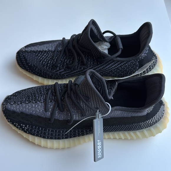 YEEZY Boost 350 V2 - Picture 3 of 7